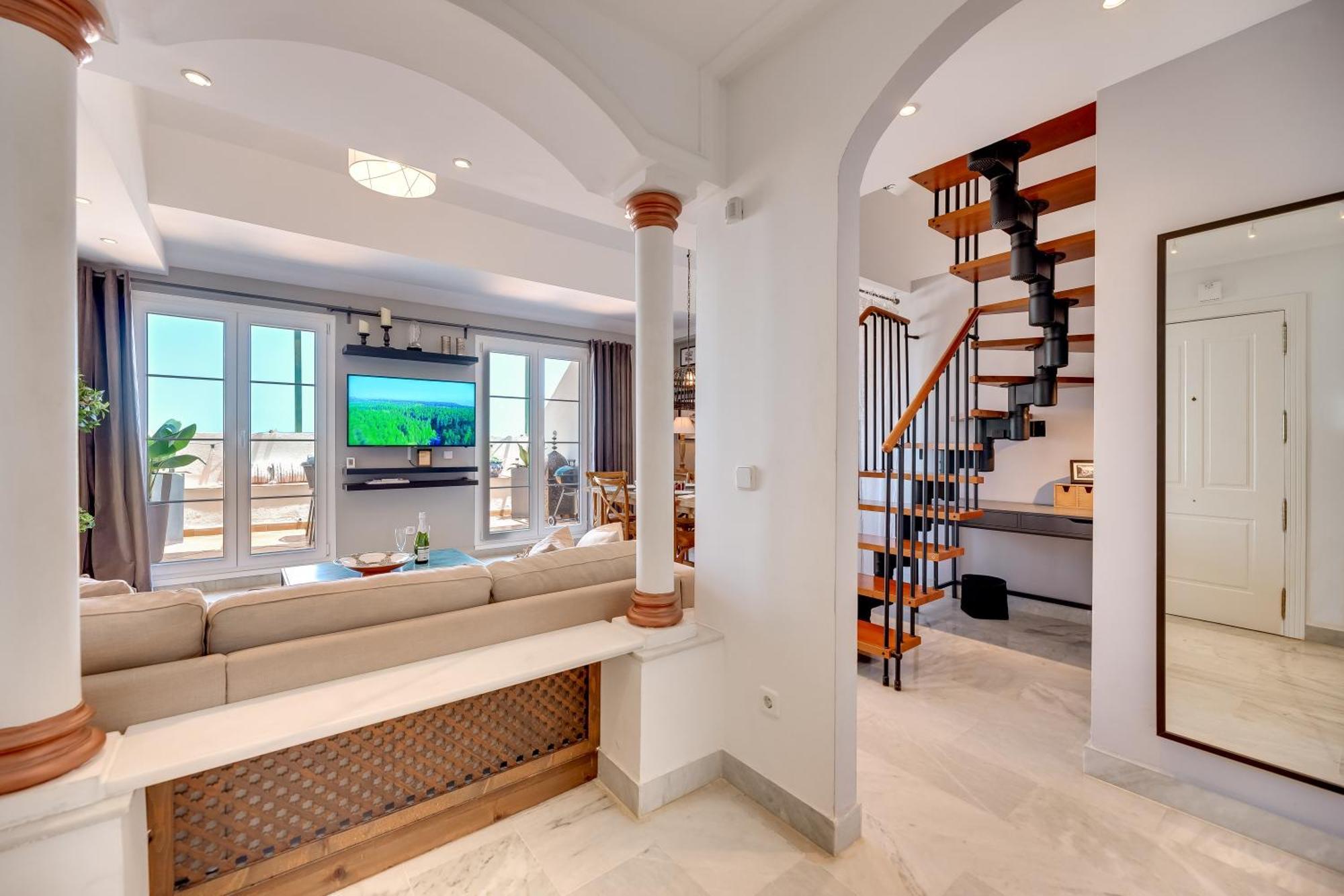 شقة Elegant 2 Bdrm Penthouse With Bbq And Pools ماربيا المظهر الخارجي الصورة