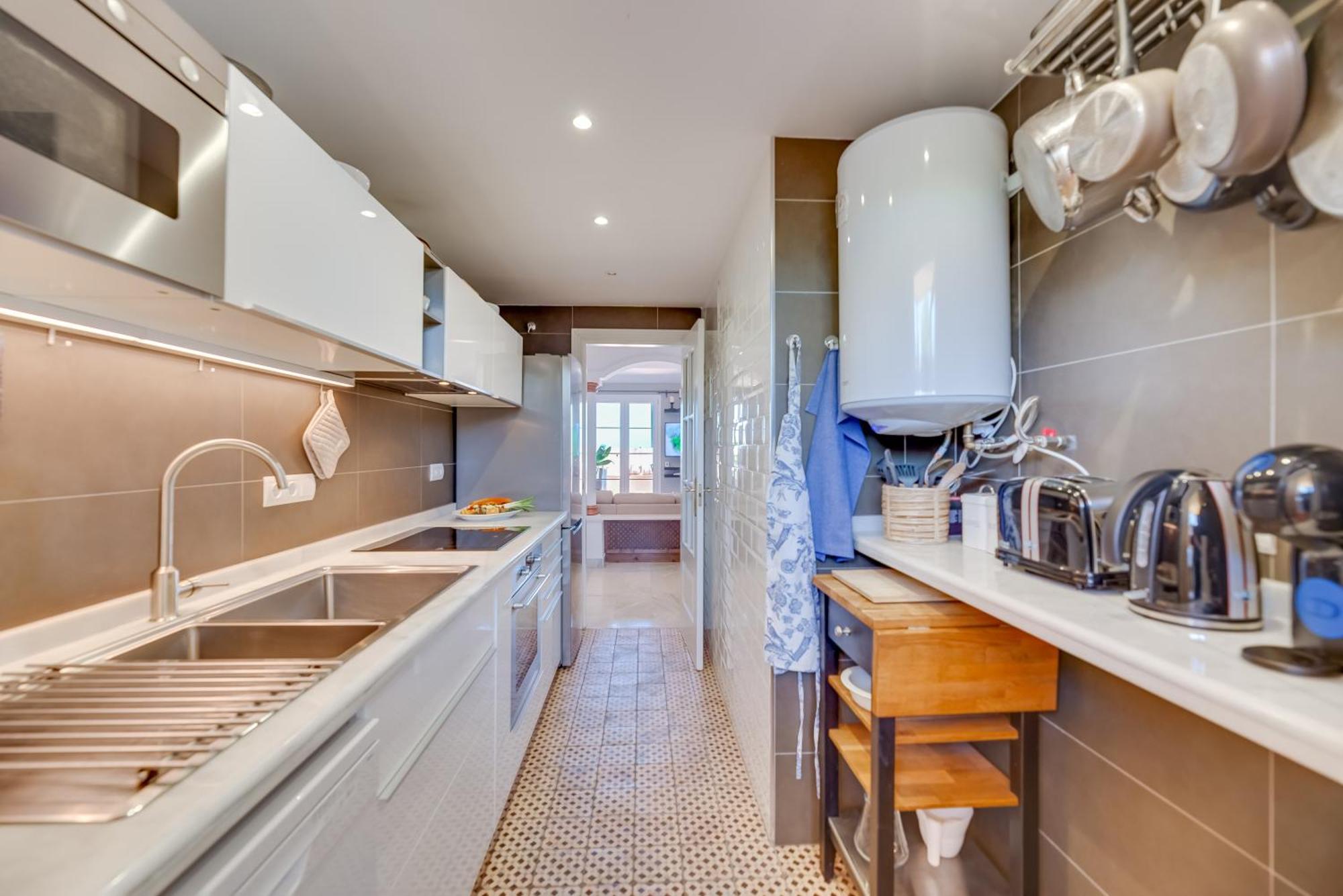 شقة Elegant 2 Bdrm Penthouse With Bbq And Pools ماربيا المظهر الخارجي الصورة