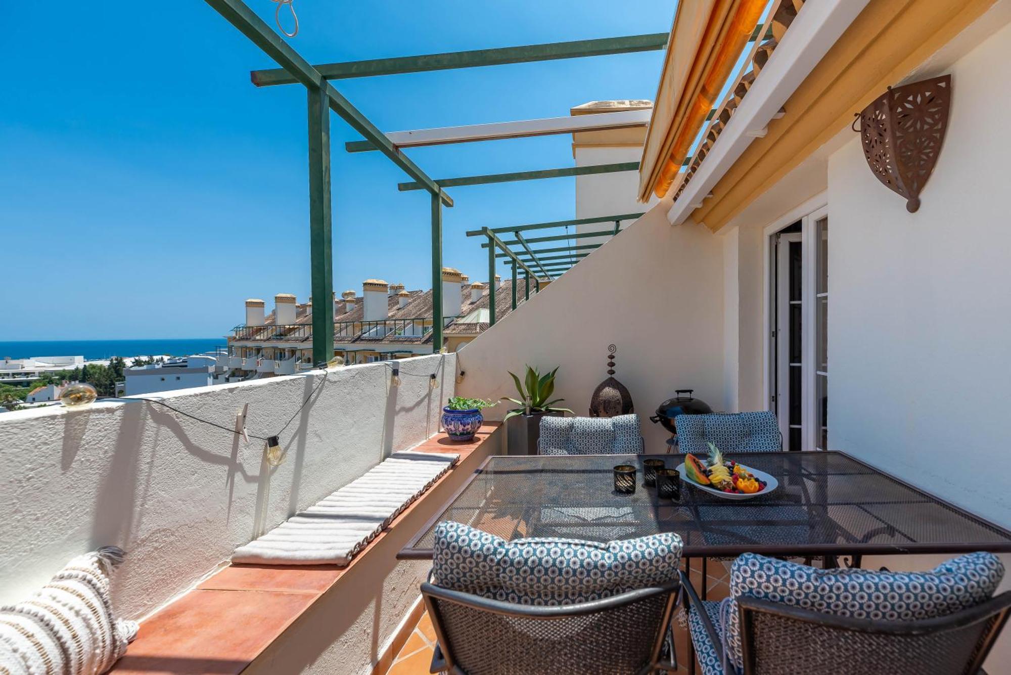 شقة Elegant 2 Bdrm Penthouse With Bbq And Pools ماربيا المظهر الخارجي الصورة