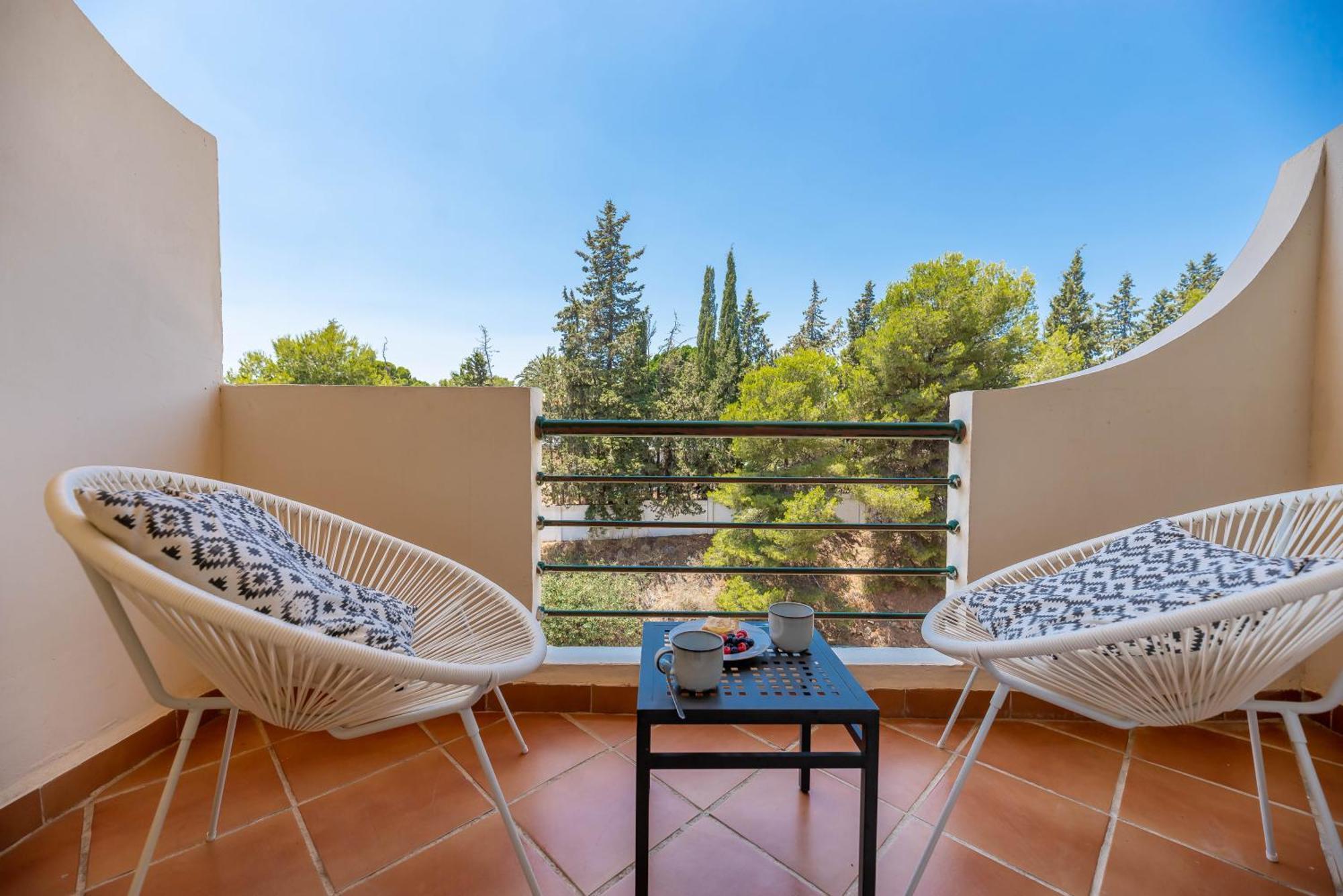 شقة Elegant 2 Bdrm Penthouse With Bbq And Pools ماربيا المظهر الخارجي الصورة